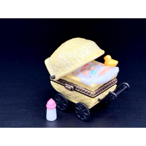 PHB Midwest Porcelain Hinged Box Baby Buggy “Let’s Pretend” w Trinket Bottle - Picture 3 of 6